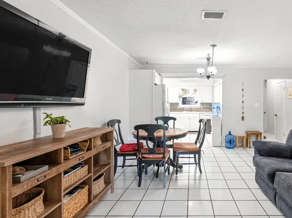 21 SW Wright Pkwy #C, Fort Walton Beach, FL 32548