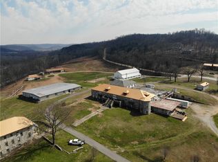 215 E Moffit St, Sulphur Springs, AR 72768