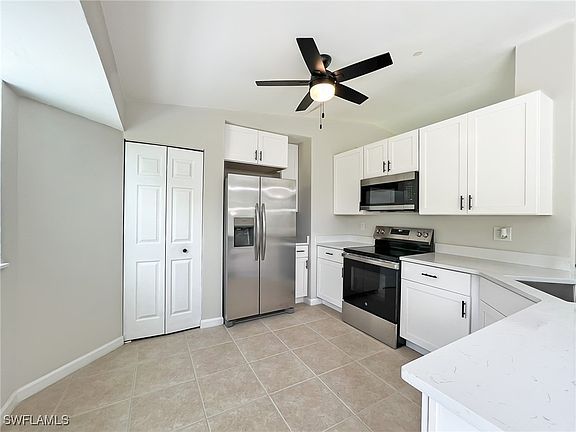 3rd image of 1719 NE 6th Ave