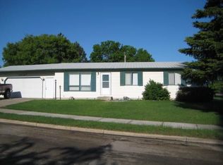 1400 4th St SW, Minot, ND 58701