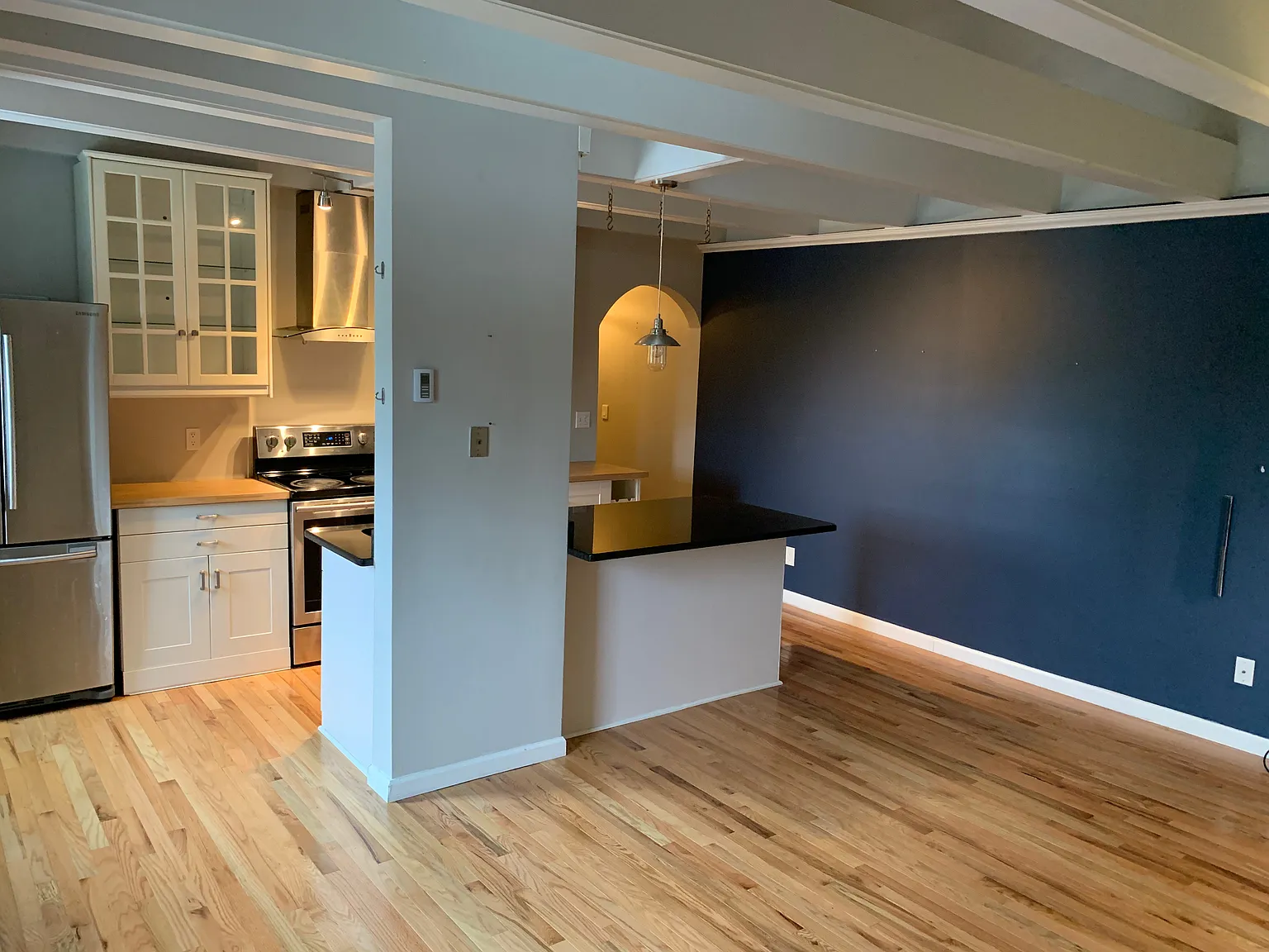 1 bed, 810 sqft, $1,900 — Photo 4