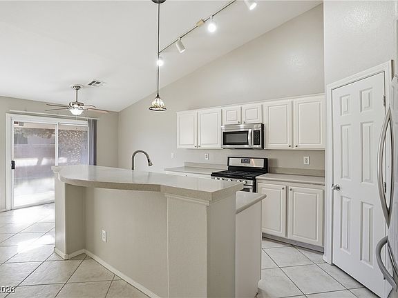 3rd image of 7509 Evening Falls Dr