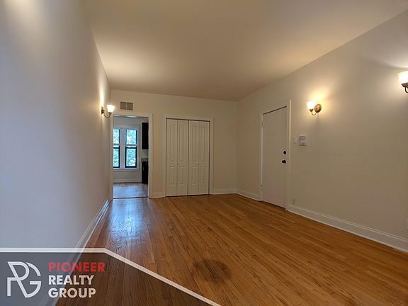 4th image of 4036 N Ashland Ave #4038-W3