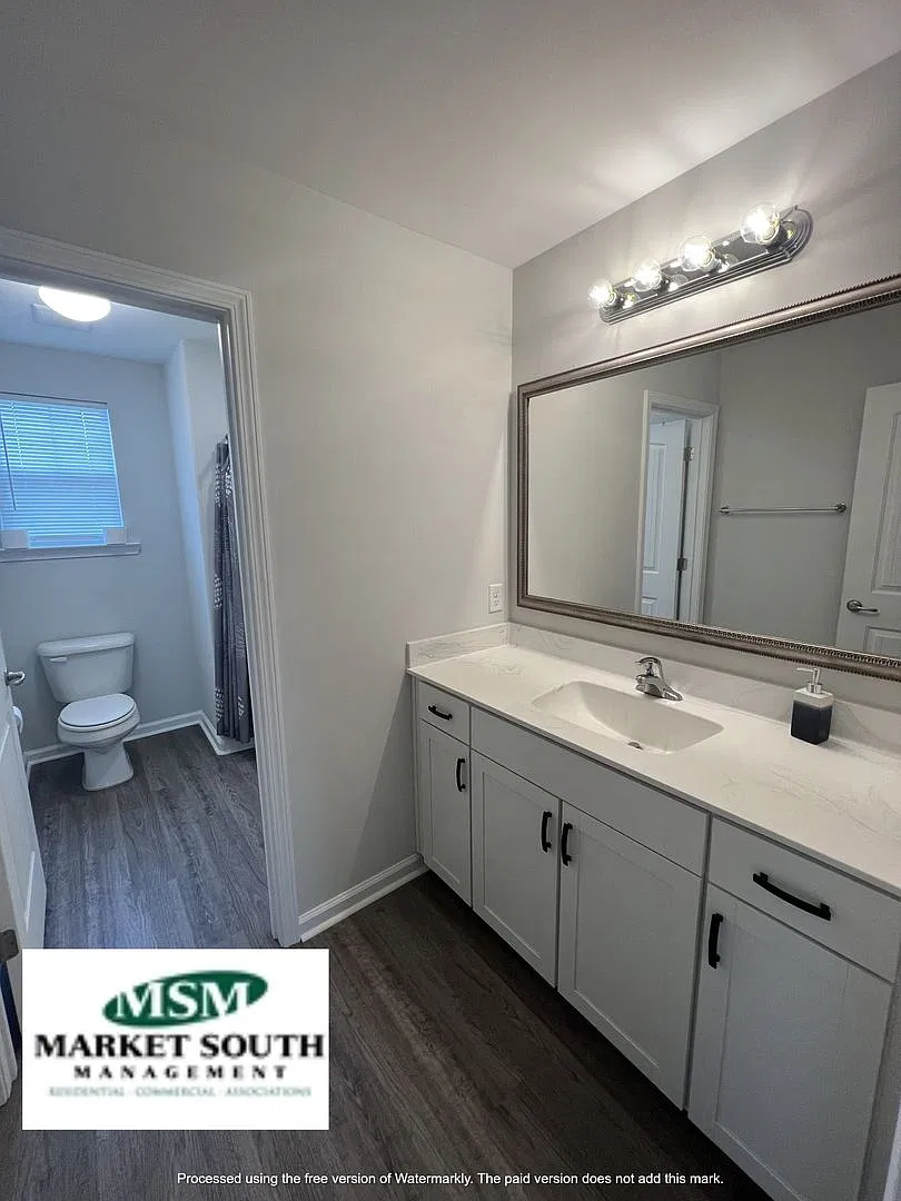 **Rent Special- $500.00 Off 1st Month's Rent With Approved Application By 09/30/24** — Photo 3