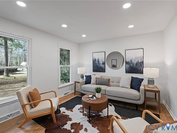 4th image of 3257 Gordon Dr