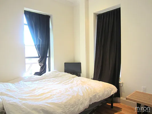 Rented by Miron Properties | media 27