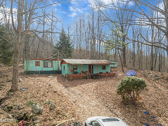 2nd image of 3696 Collier Loop