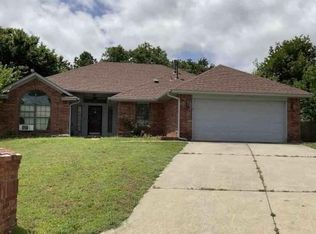 20560 Brush Creek Blvd, Harrah, OK 73045