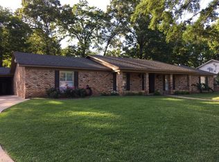 1605 Willowview St, Longview, TX 75604