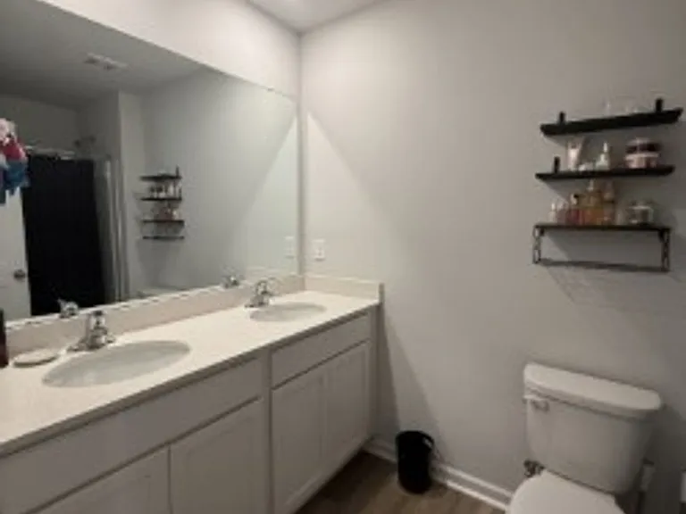 1510 Heritage Cir SE — Photo 11