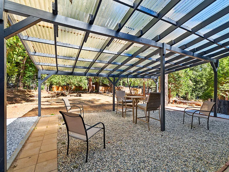 22523 N Tuolumne Rd #B — Photo 21