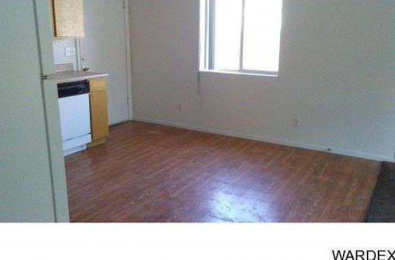 4th image of 140 Opossum Dr
