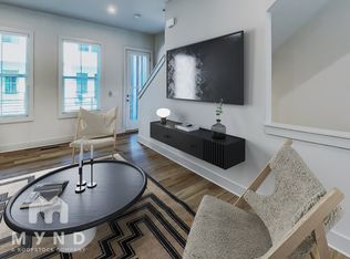 160 Chestnut Cir, Atlanta, GA 30342