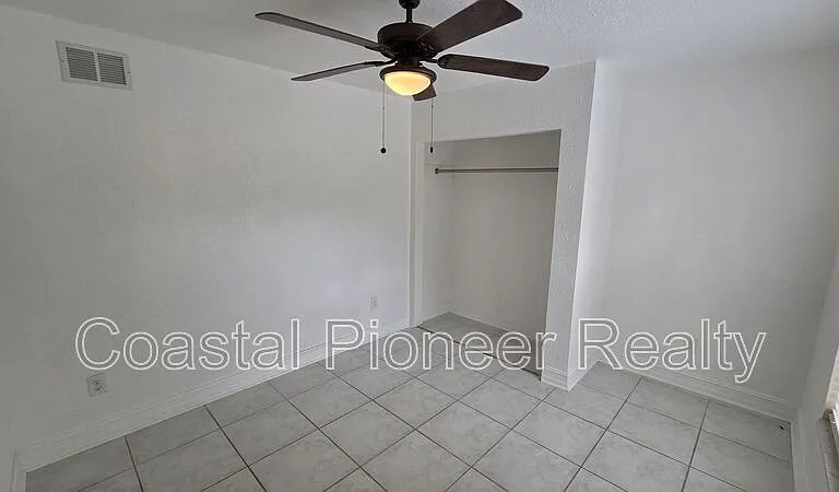 5005 Dollarway Ct — Photo 11