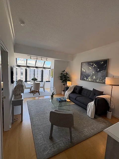 1 bed, 695 sqft, $3,200 — Photo 1