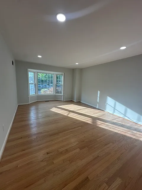 Building Photo - 2417 Falls Place Ct