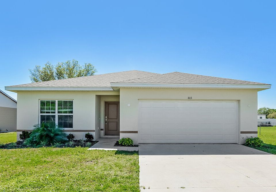 1st image of 803 Savona Pl