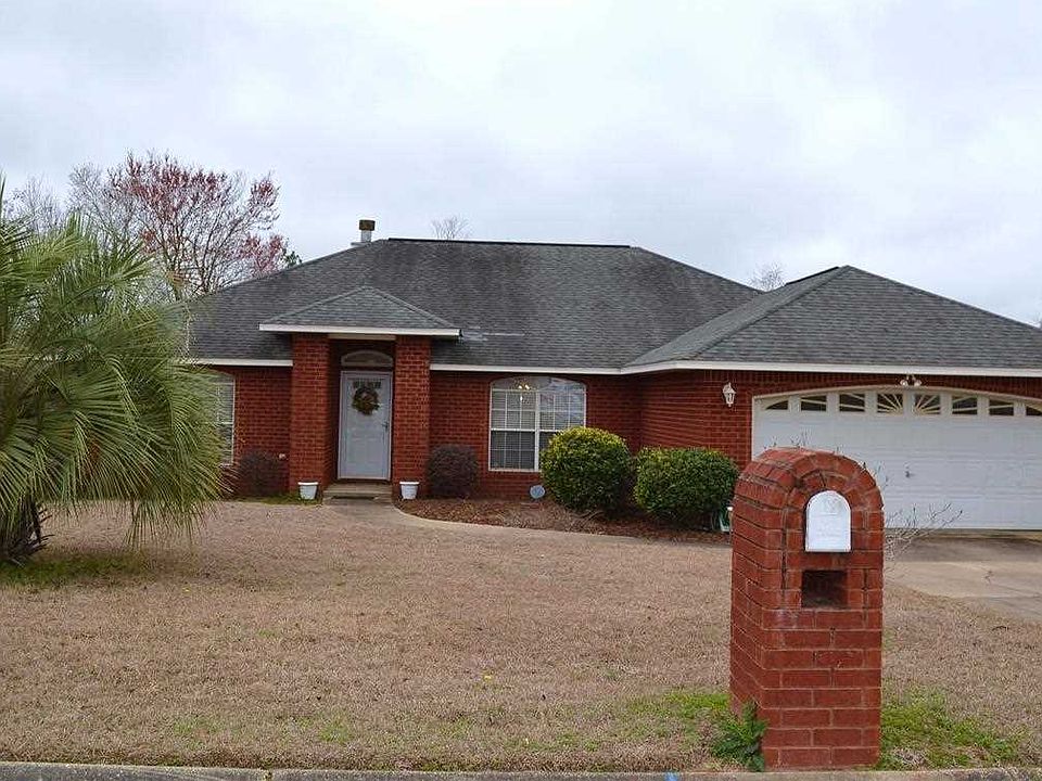 1st image of 2724 Southern Oaks Dr
