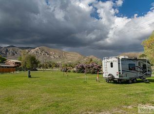 540 S County Rd, Arco, ID 83213