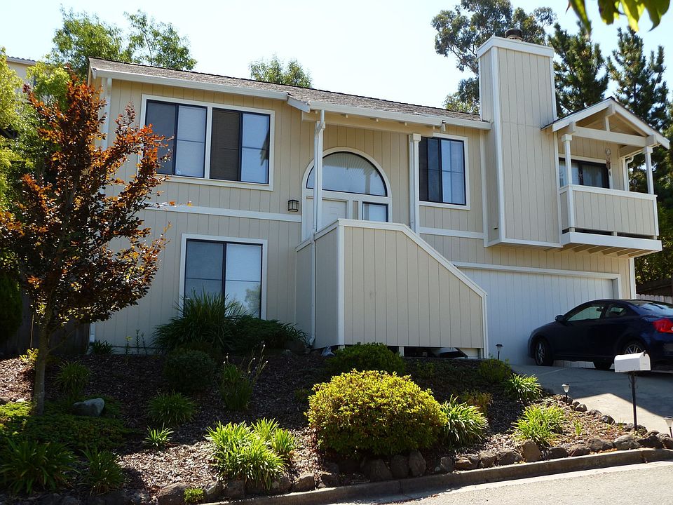 23521 Lauren Place- House