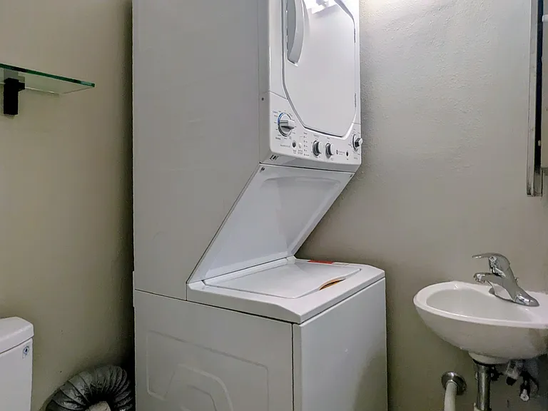 200 N Sherman St #9 — Photo 15