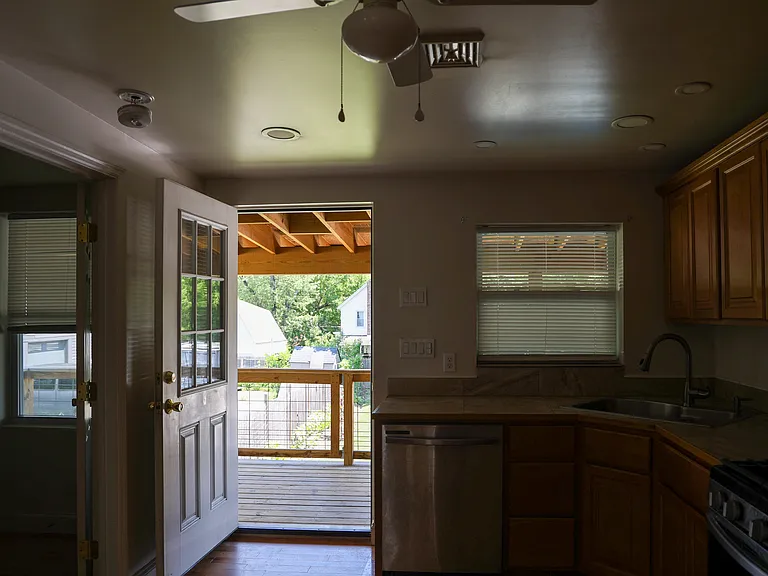 10 Pine St #3 — Photo 20
