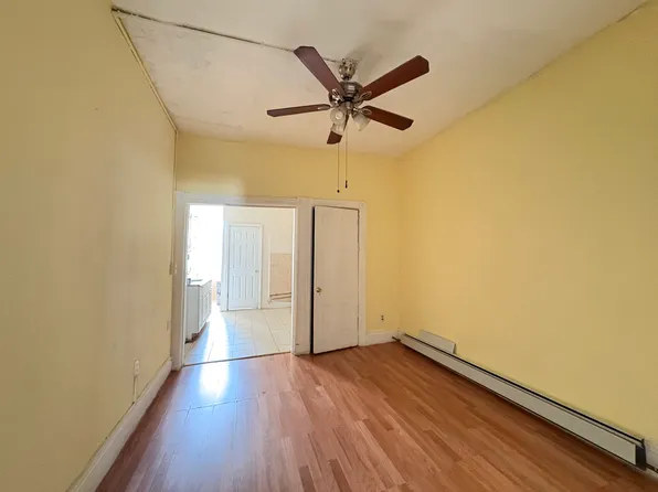 49 Saint Pauls Avenue image 5 of 6