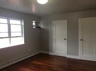 240 Bay 13th St #2, Brooklyn, NY 11214
