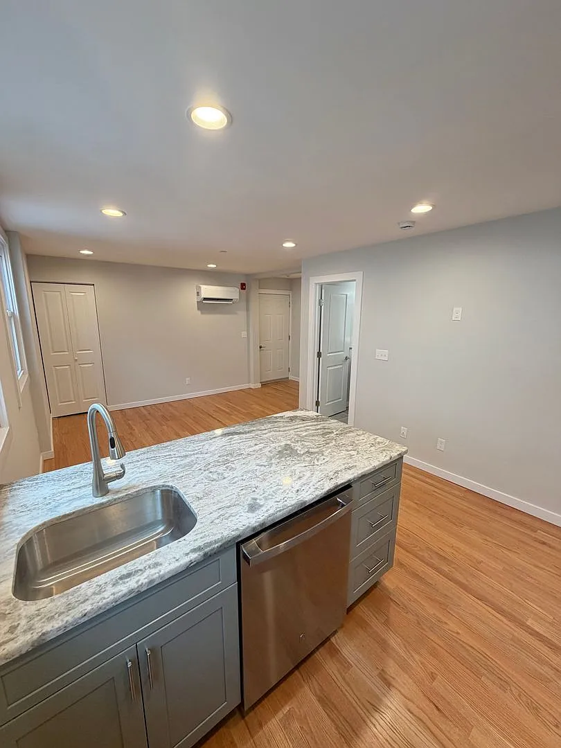 18 Cedar St. — Photo 3