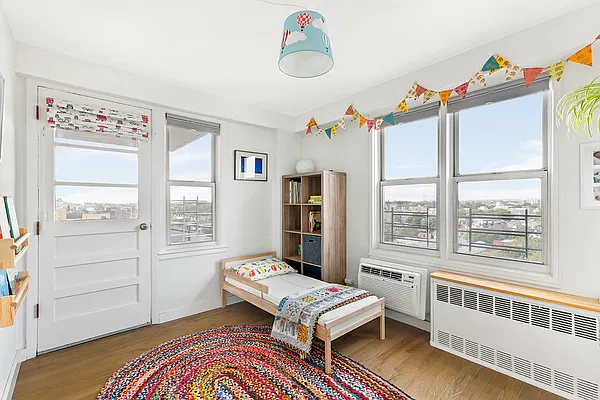 Sold by Compass | media 5