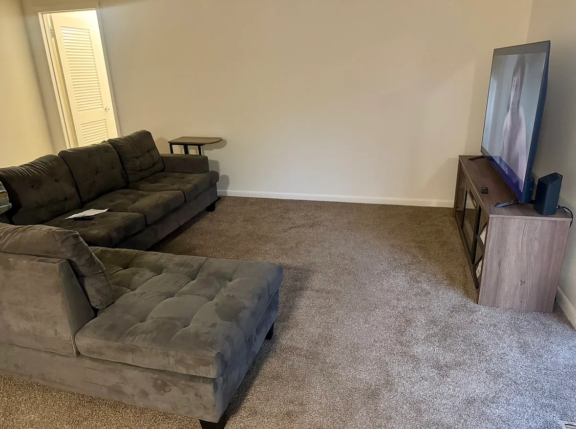 2 bed, 1216 sqft, $2,250 — Photo 4