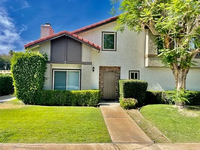 2 bed, 900 sqft, $2,295 — Photo 3