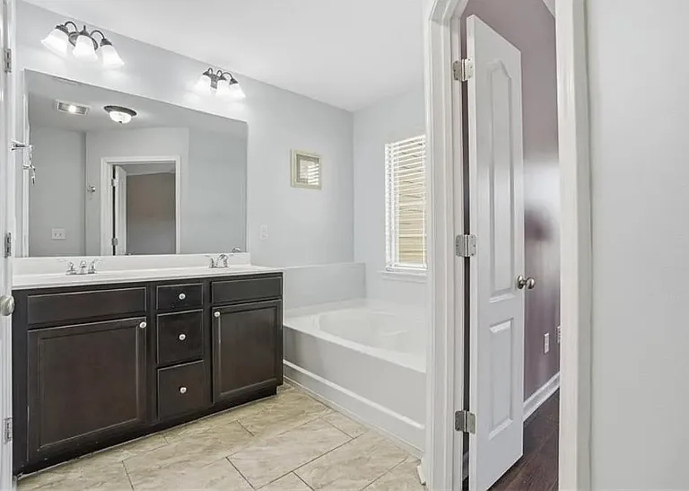 2375 Bellyard Dr — Photo 12