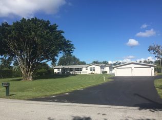 12401 Lake Rd, Davie, FL 33325