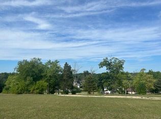 642 N Carter St, Genoa City, WI 53128