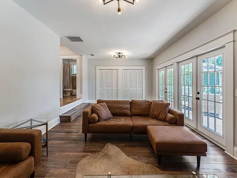 2512 W Palm Dr — Photo 26