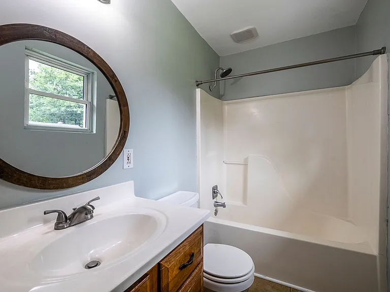 1104 Washington Dr — Photo 21