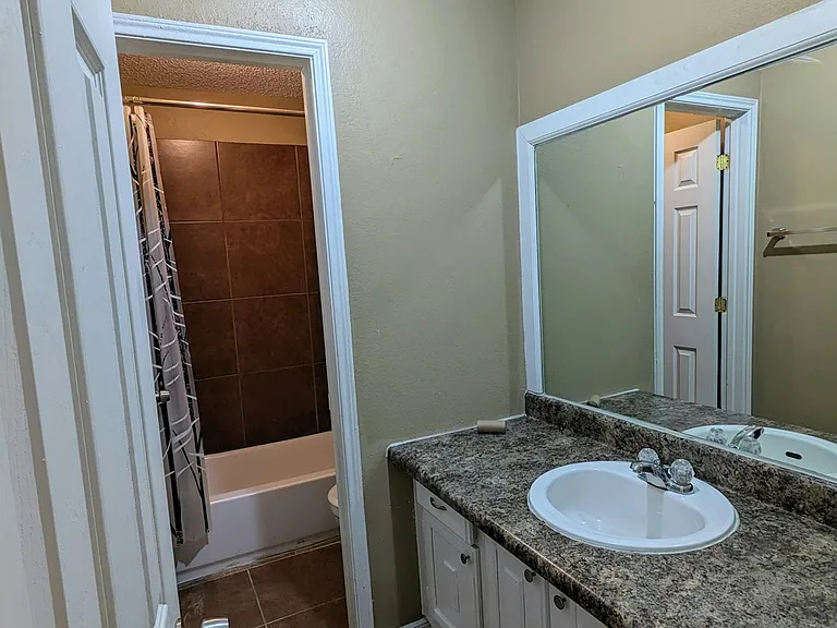 Bathroom 1 Hallway