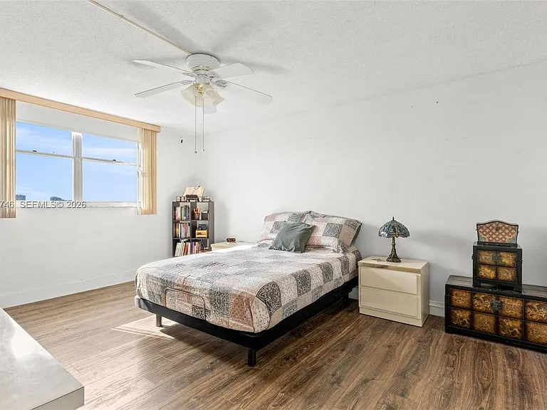 6900 Bay Dr #5C — Photo 14