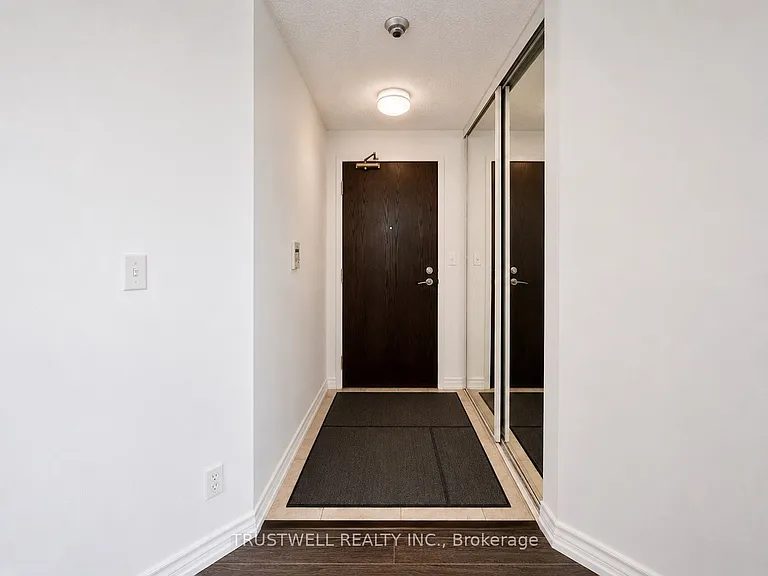 18 Spring Garden Ave #Penthouse 107 — Photo 13