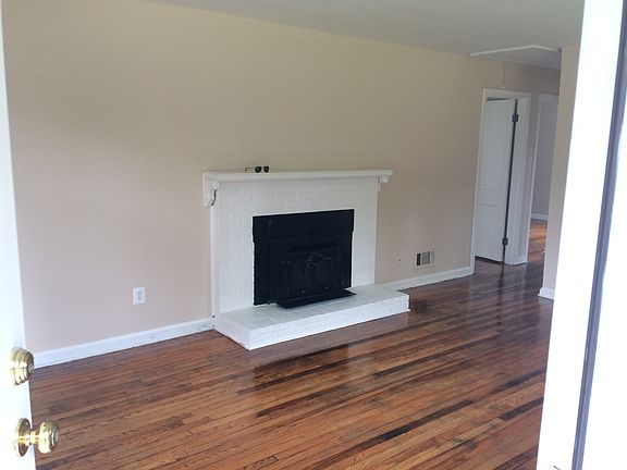 LIVING AREA W/FIREPLACE