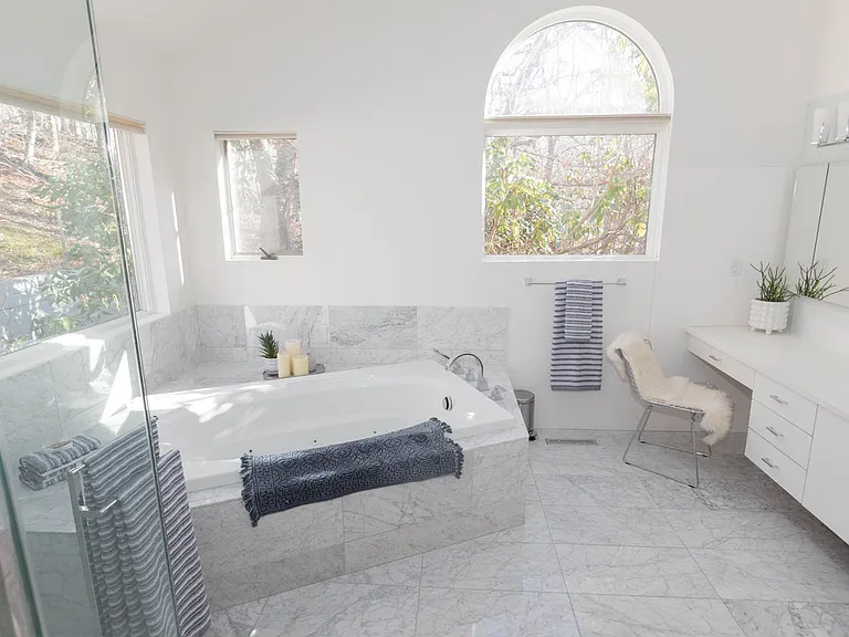11 Sunburst Ln — Photo 10