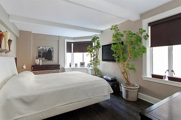 Sold by Corcoran | media 5