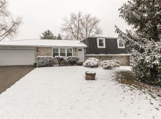 1335 Greenhills Rd, Greenfield, IN 46140