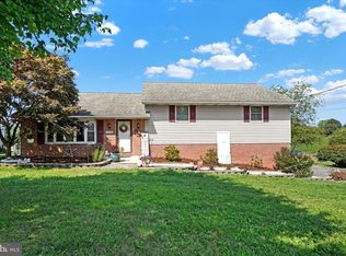 2930 Freysville Rd, Red Lion, PA 17356
