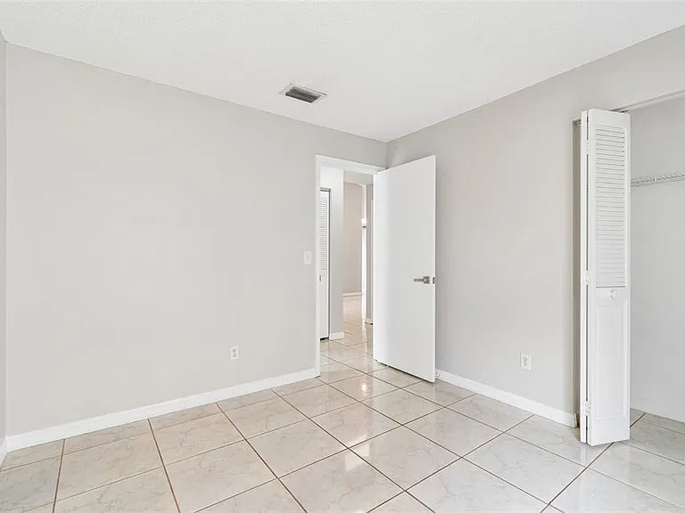 10105 Sea Spray Pl — Photo 32