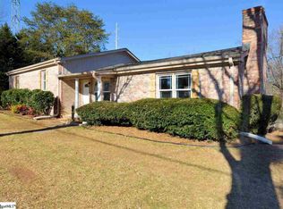 205 Roberts Rd, Taylors, SC 29687