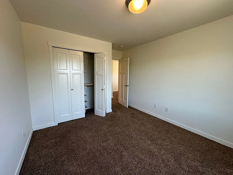 4726 Hadley St — Photo 30