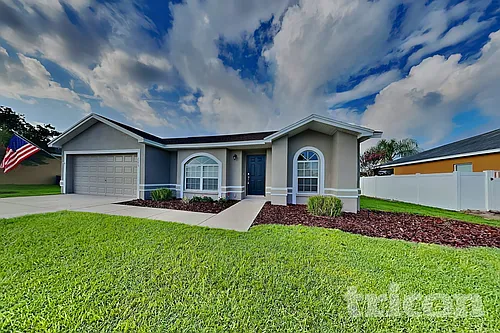 2075 Sunflower St Photo 1