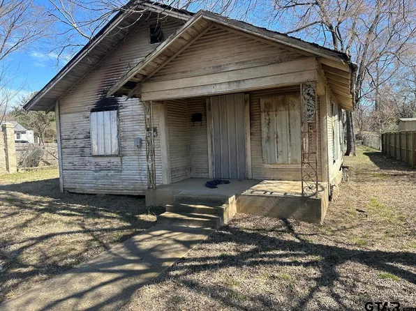 1309 N Whitten Ave, Tyler, TX 75702